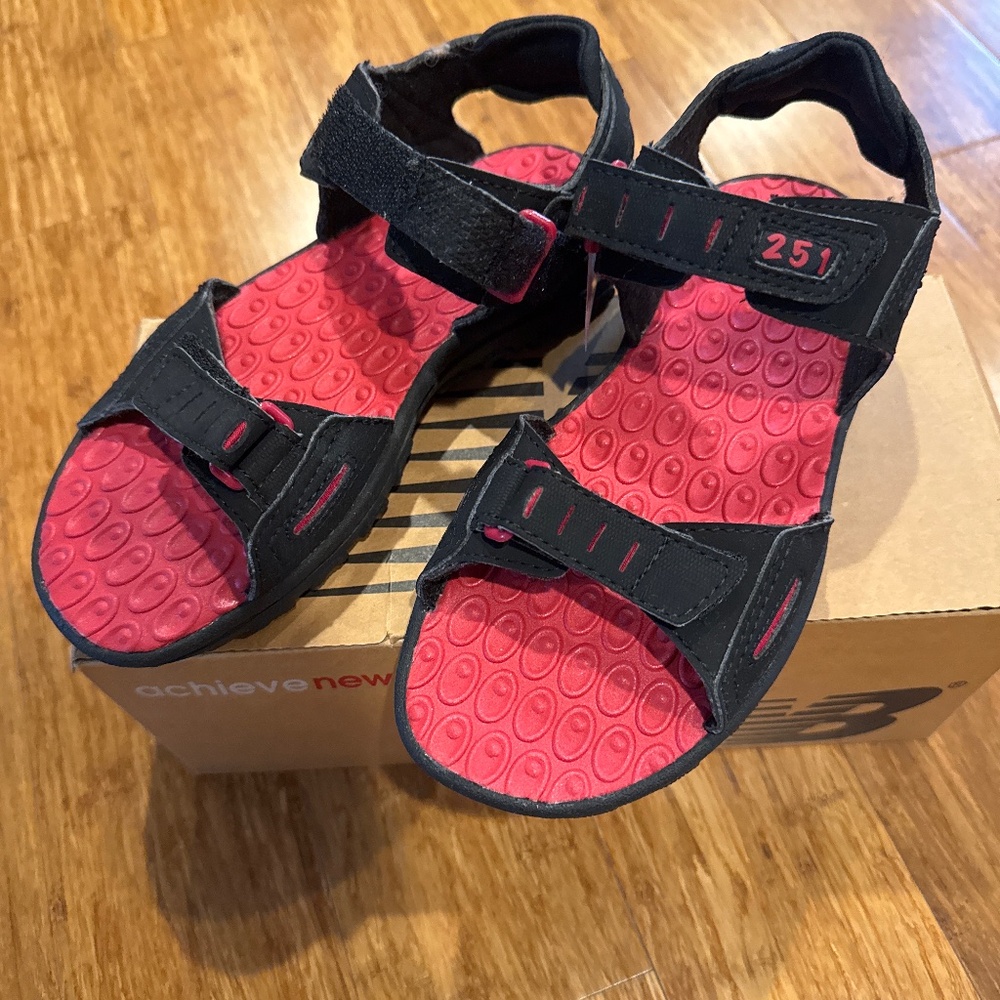 New Balance kids sandals